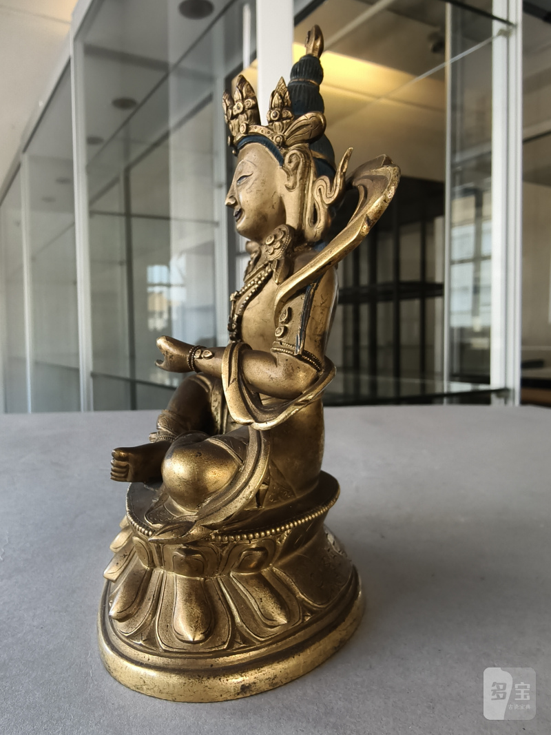 A gilt-bronze figure of a Bodhisattva - 图17